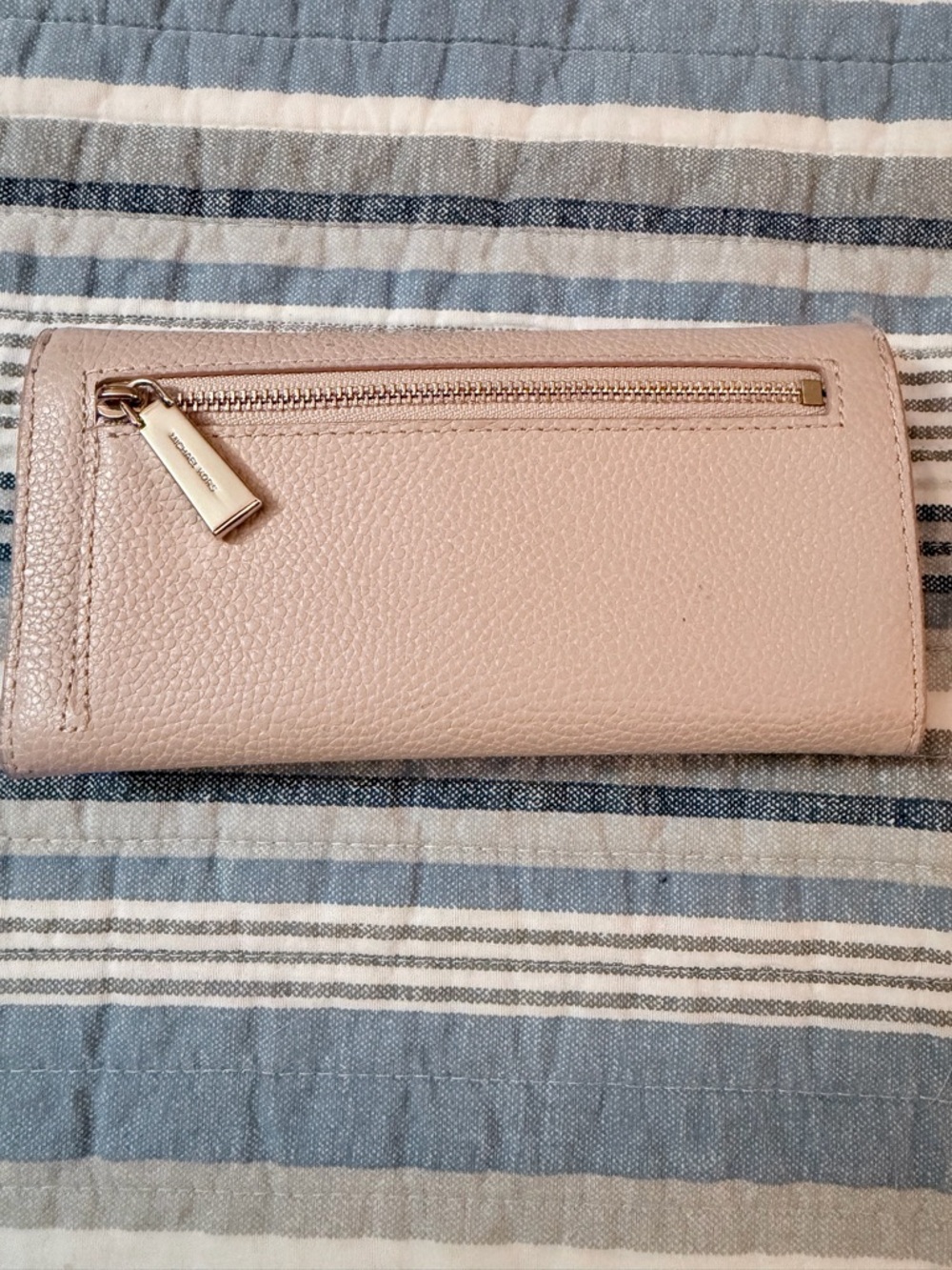Michael Kors Blush Pebbled Leather Envelope Wallet with Gold MK - Picture 2 of 4
